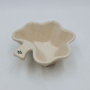 Longaberger Pottery Woven Traditions Green Shamrock Dish 5.5 Inch Clover Leaf